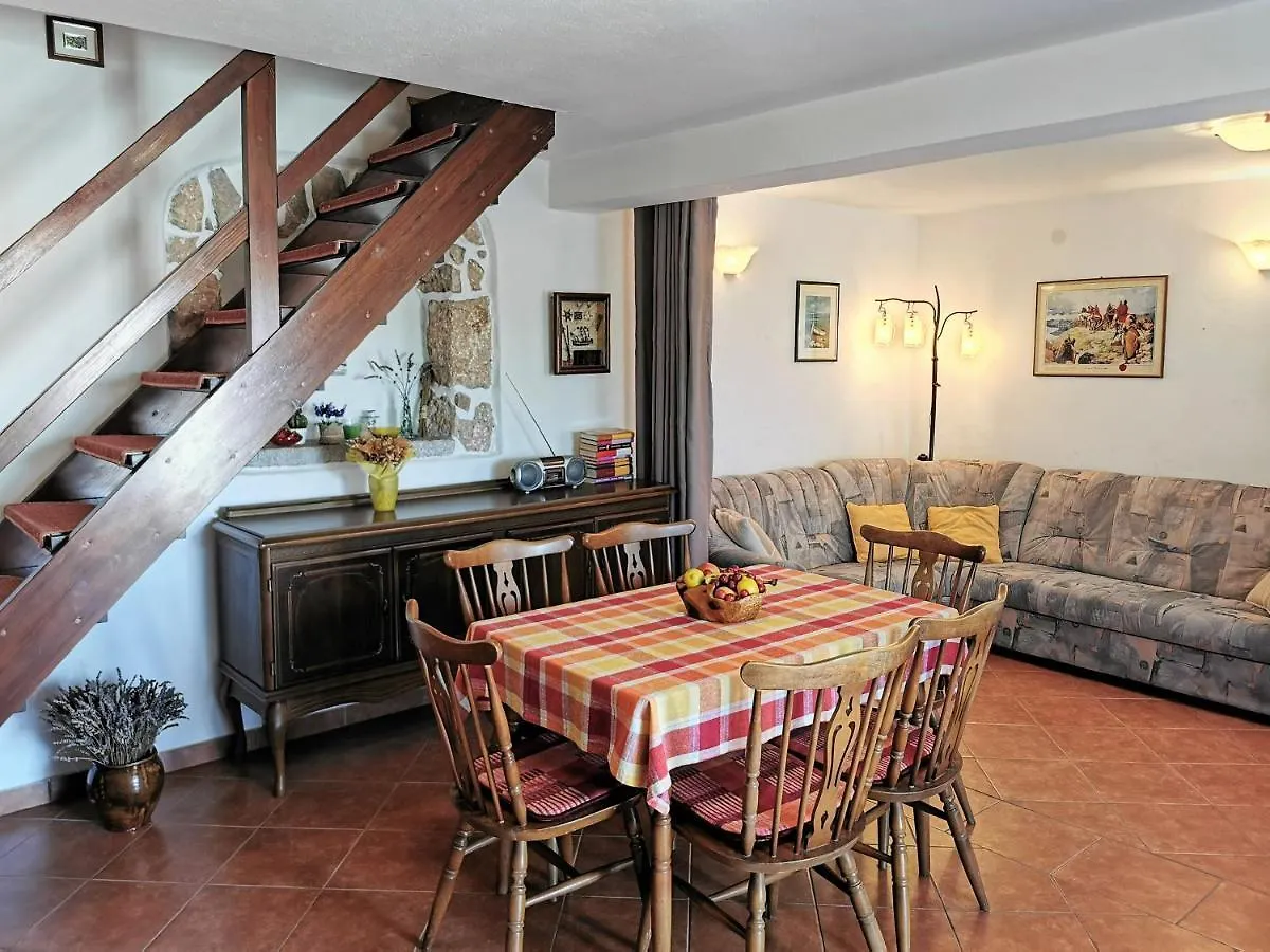 Apartment Dina Cres