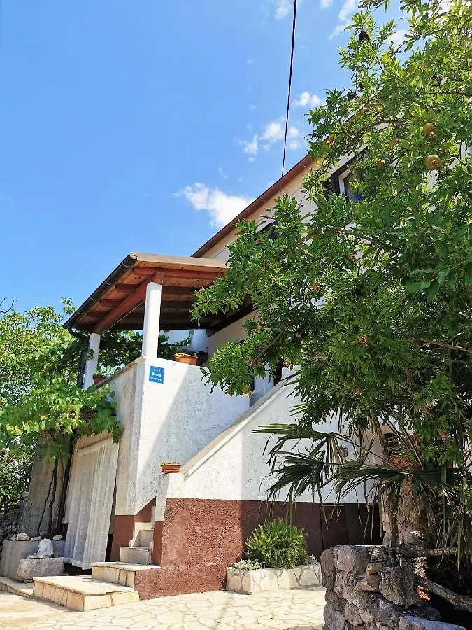 Apartment Dina Cres