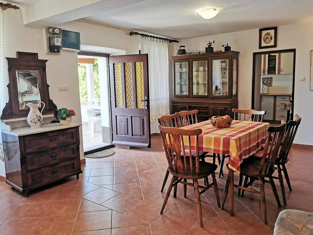 Apartment Dina Cres