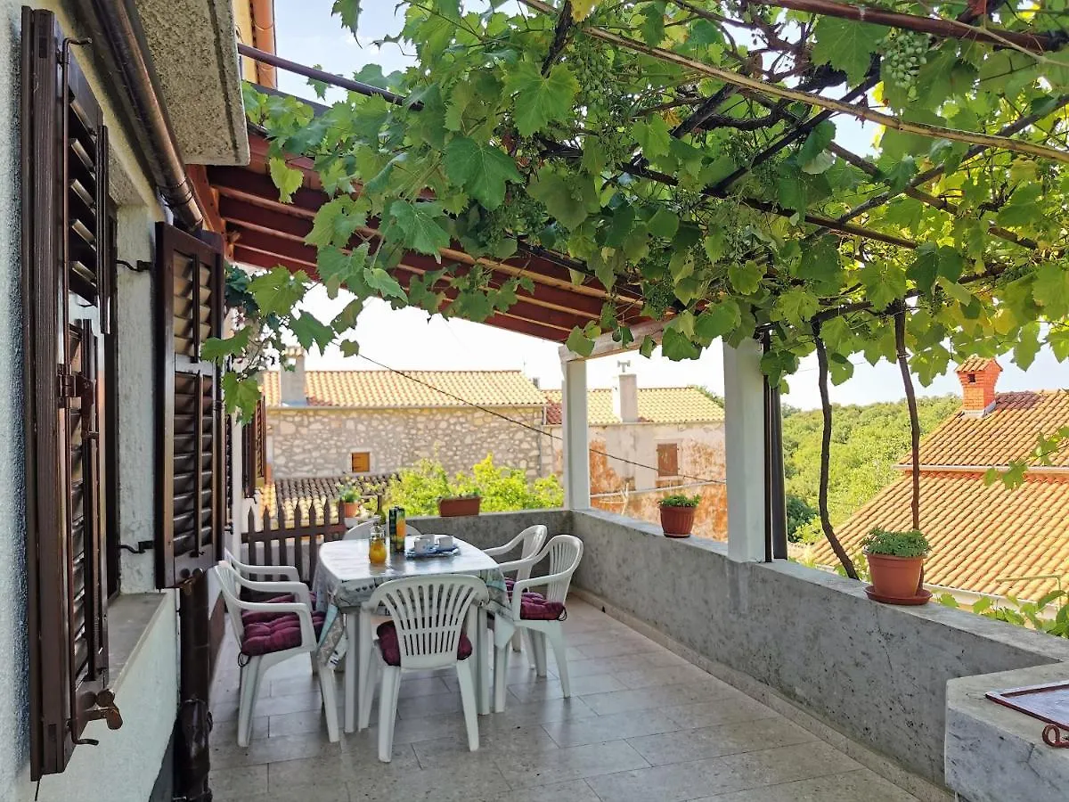 Apartment Dina Cres 0*,