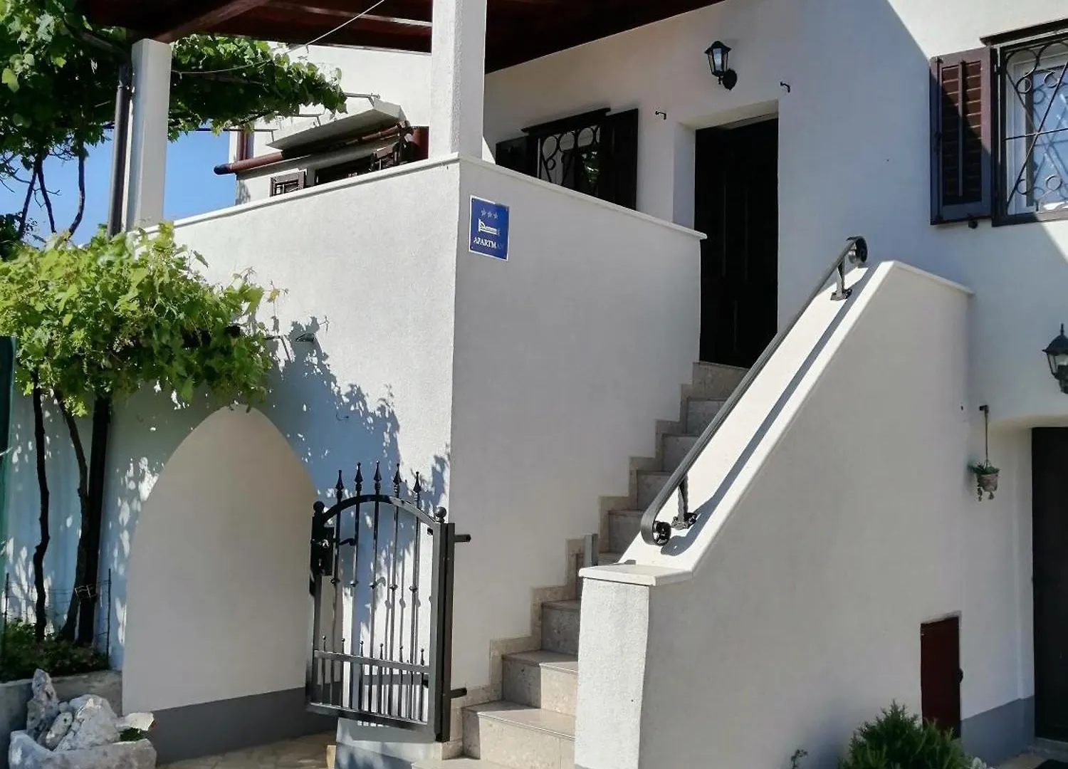 Apartment Dina Cres